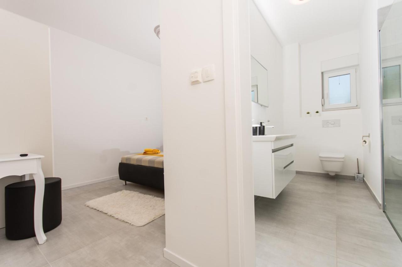 Apartment Julia Trogir Zewnętrze zdjęcie