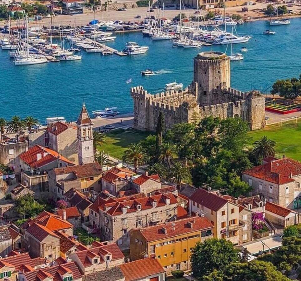 Apartment Julia Trogir Zewnętrze zdjęcie