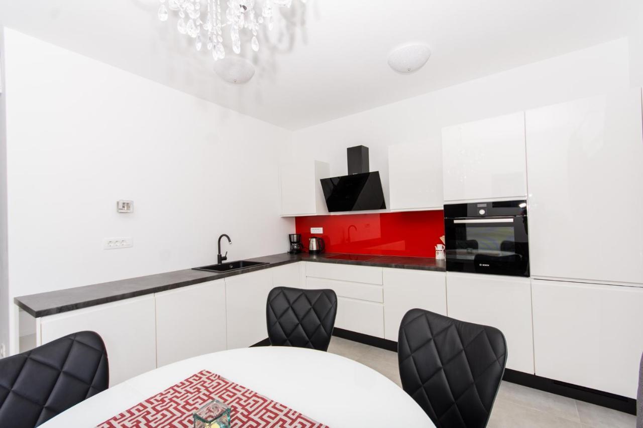 Apartment Julia Trogir Zewnętrze zdjęcie